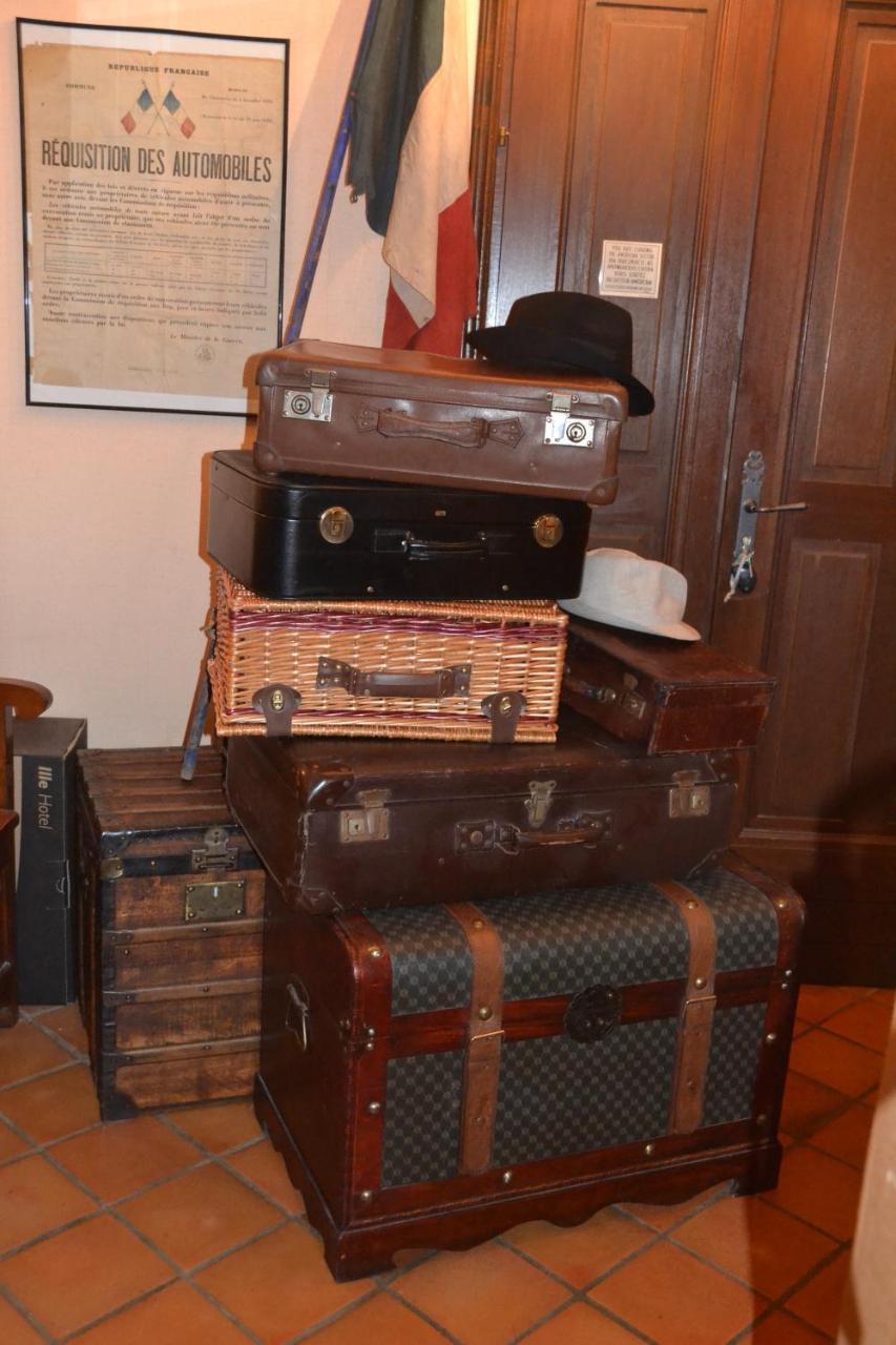 Le Train Des Reves Hotel Dracy-Saint-Loup Esterno foto