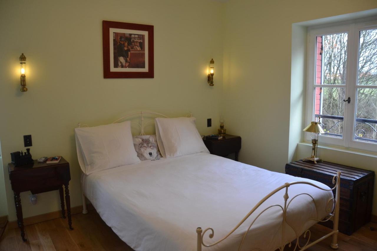 Le Train Des Reves Hotel Dracy-Saint-Loup Esterno foto